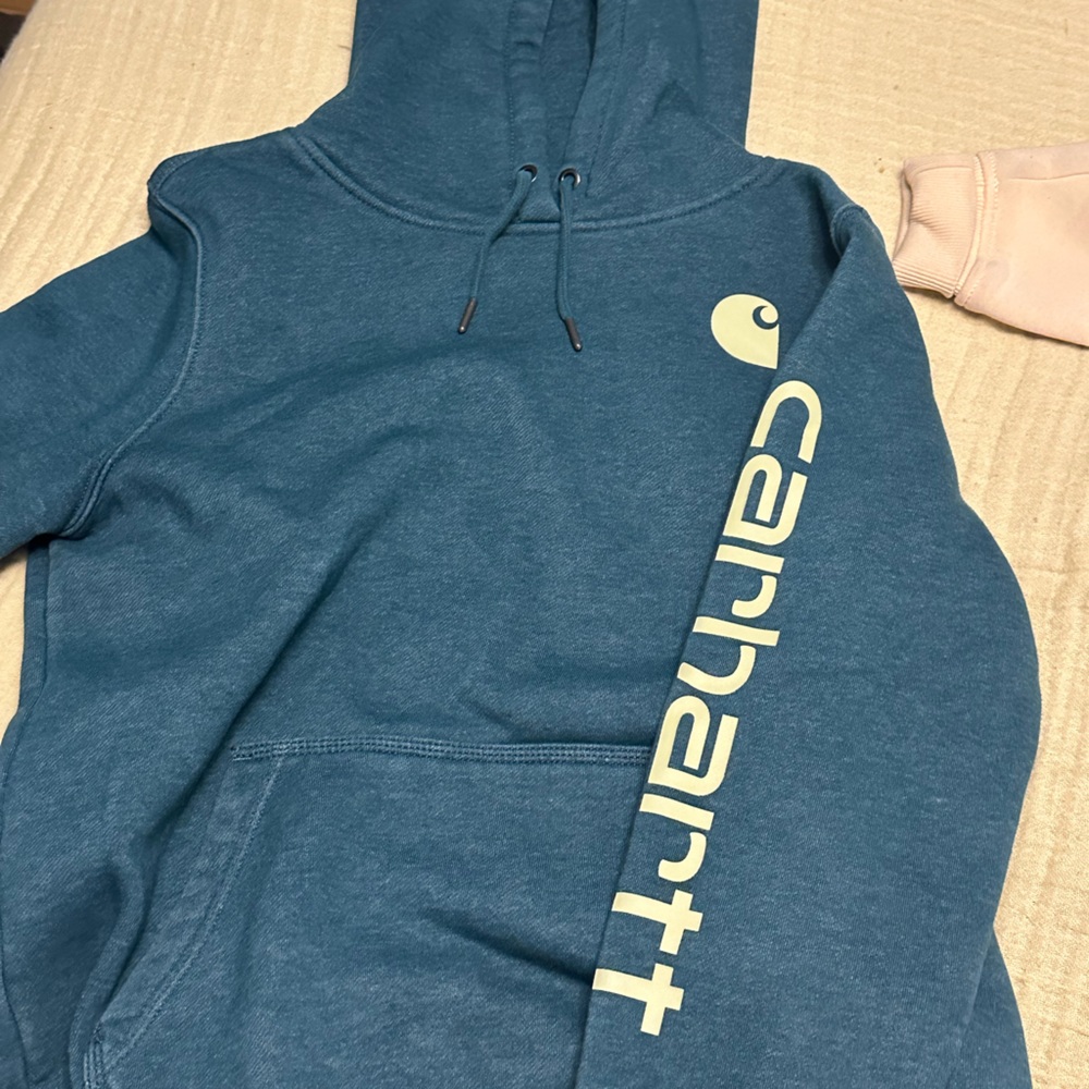 Women’s Carhartt hoodie